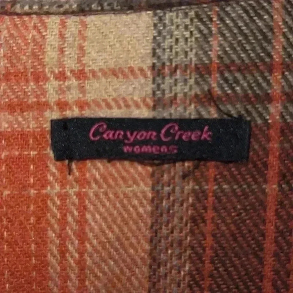 Canyon Creek Long Woman’s Flannel - Picture 4 of 5